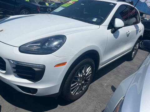 2016 Porsche Cayenne S