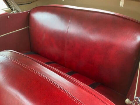 1946 Ford Super Deluxe