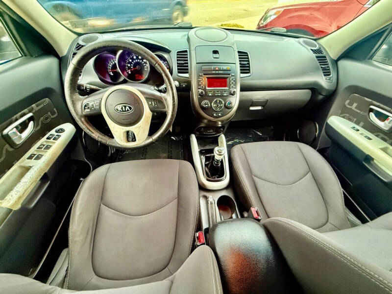2012 Kia Soul +