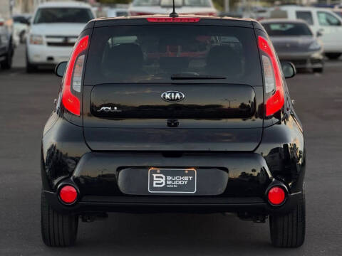 2016 Kia Soul +