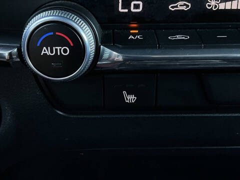 2025 Mazda Mazda3 Sedan 2.5 S Carbon Edition