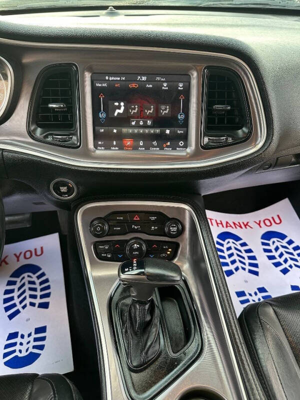 2019 Dodge Challenger SXT