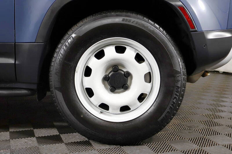 2023 Land Rover Defender 90 S