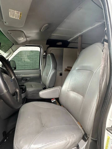 2006 Ford E-Series E-150