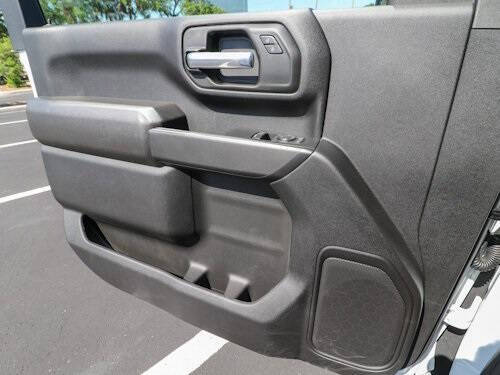 2025 GMC Sierra 2500HD Pro