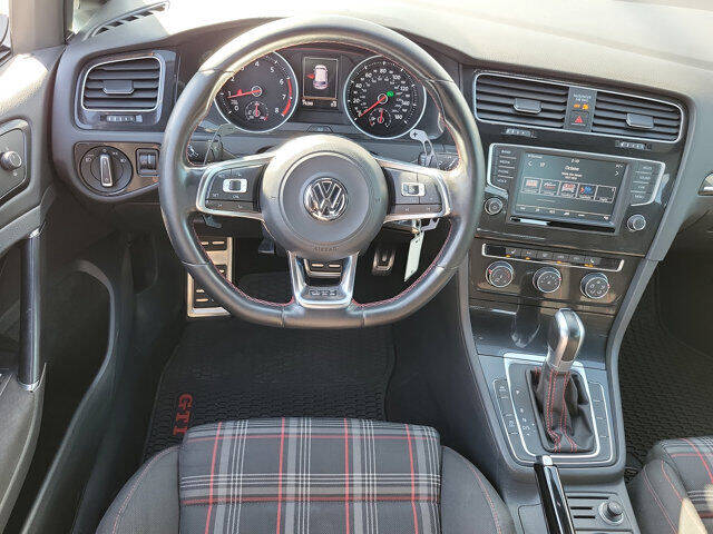 2016 Volkswagen Golf GTI S