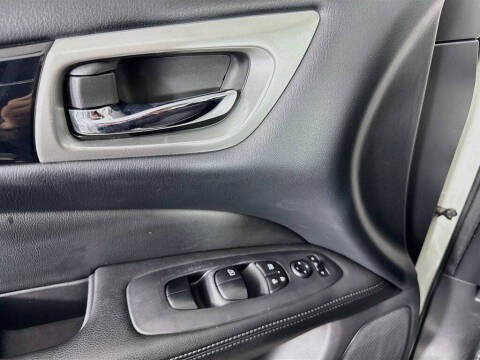 2018 Nissan Pathfinder S