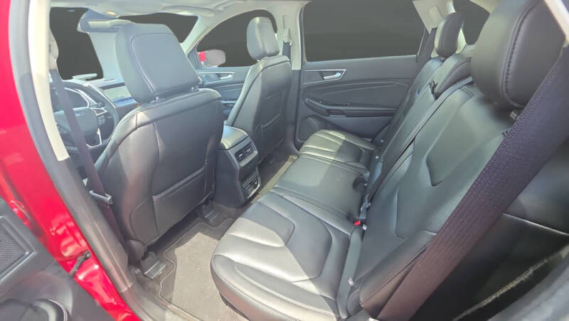 2020 Ford Edge Titanium