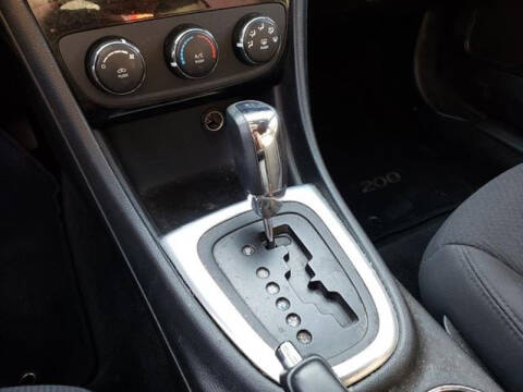 2014 Chrysler 200 LX