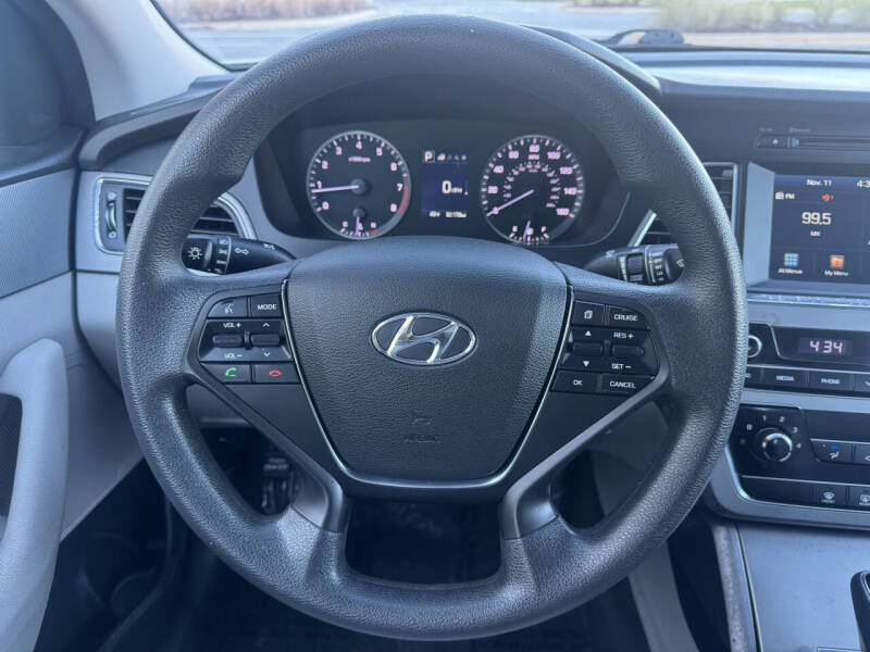 2017 Hyundai Sonata SE