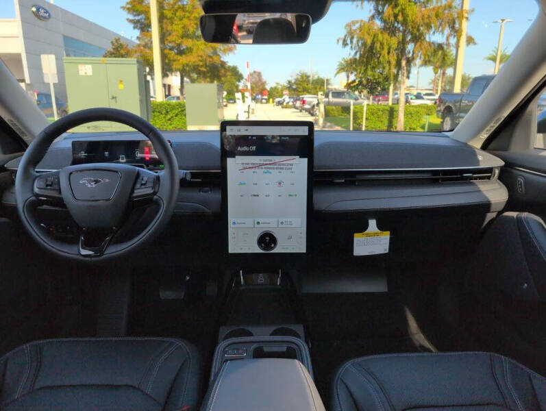 2025 Ford Mustang Mach-E Premium