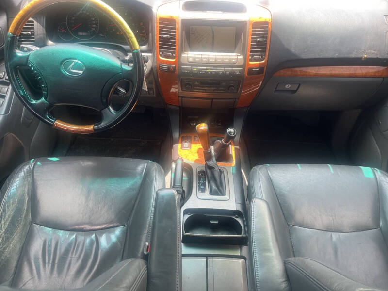 2004 Lexus GX 470