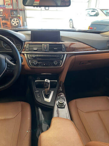 2013 BMW 3 Series 328i