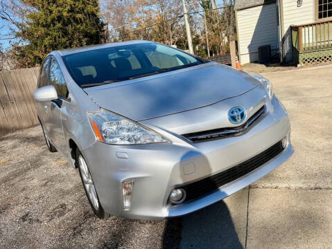 2012 Toyota Prius v Five