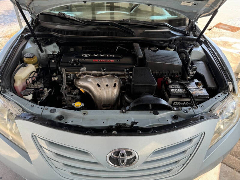 2007 Toyota Camry LE photo 16