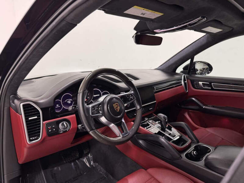 2022 Porsche Cayenne