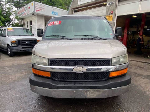 2004 Chevrolet Express for sale at Drive Deleon in Yonkers NY