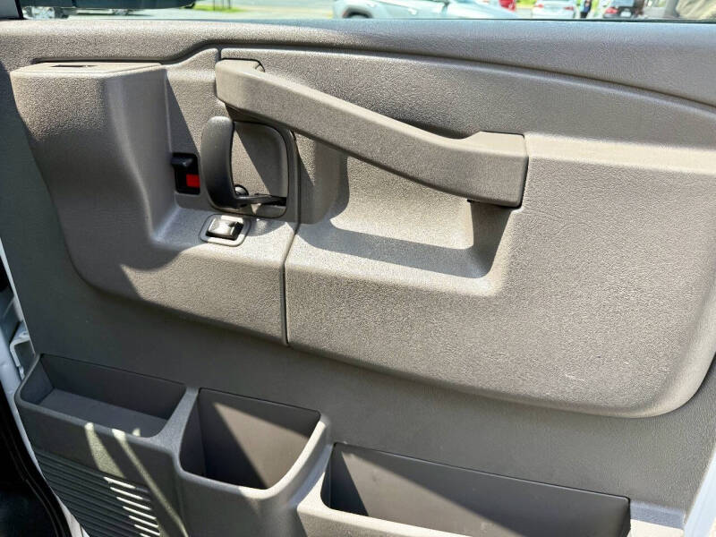 2018 Chevrolet Express 2500
