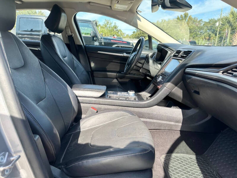 2020 Ford Fusion Hybrid Titanium