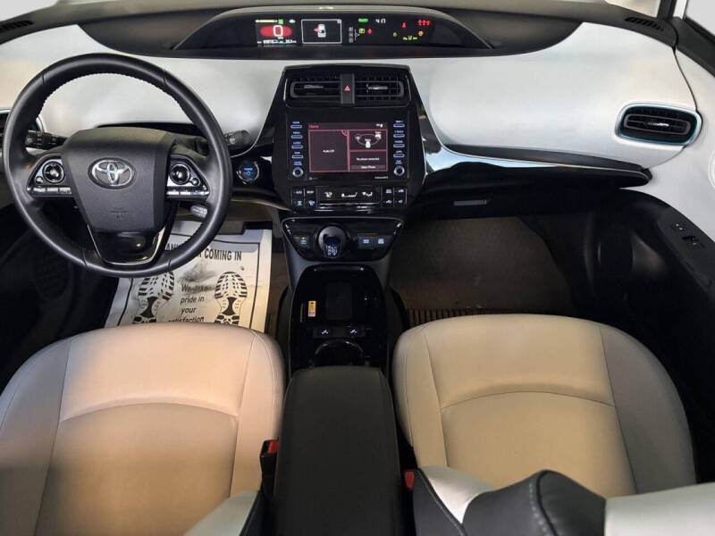 2022 Toyota Prius XLE AWD-e