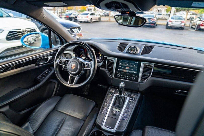 2017 Porsche Macan S