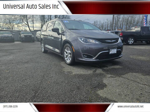 2017 Chrysler Pacifica for sale at Universal Auto Sales in Salem OR