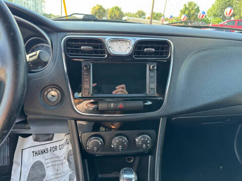 2012 Chrysler 200 Touring