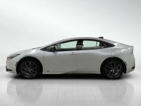 2025 Toyota Prius XLE