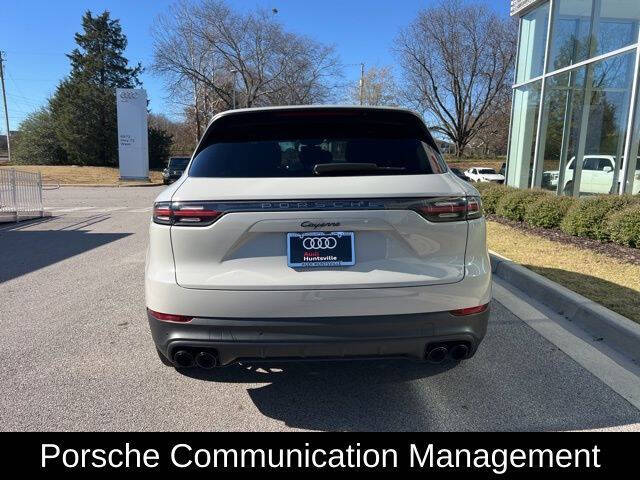 2023 Porsche Cayenne