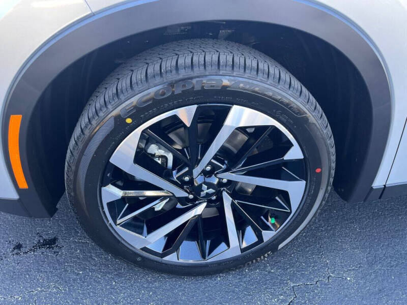 2025 Mitsubishi Outlander PHEV SE