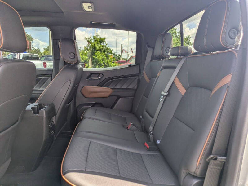 2023 GMC Canyon AT4