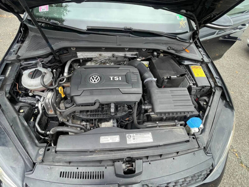 2017 Volkswagen Golf GTI S