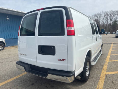 2024 GMC Savana 2500