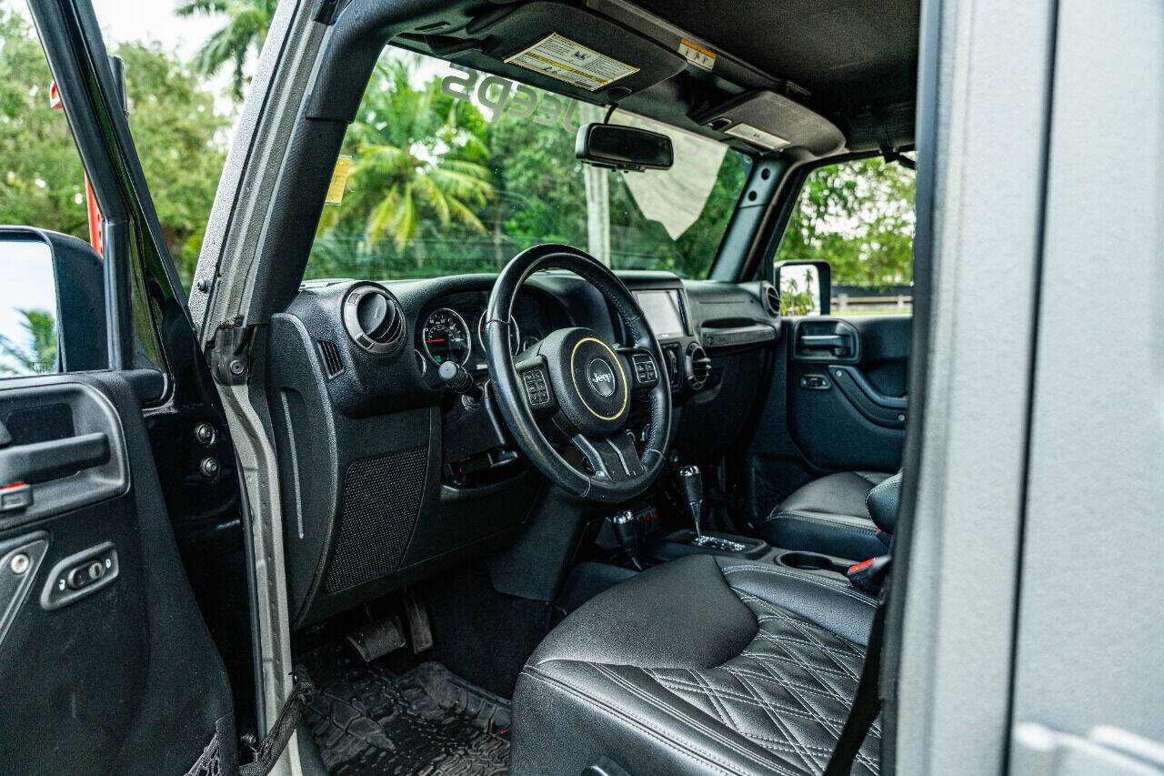 2015 JEEP Wrangler SUV / Crossover - $29,999