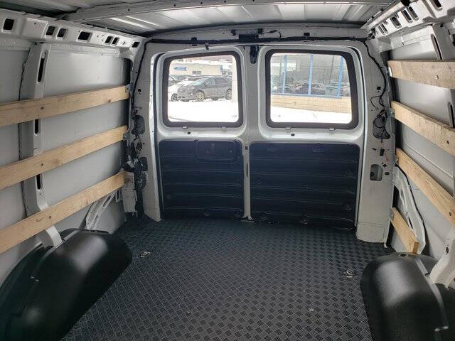2024 GMC Savana 2500