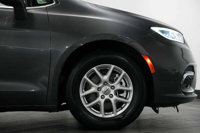 2021 Chrysler Pacifica Touring L