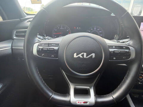 2022 Kia K5