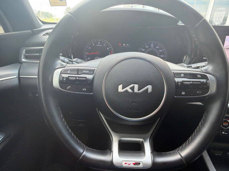2022 Kia K5