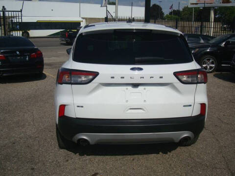 2020 Ford Escape SE