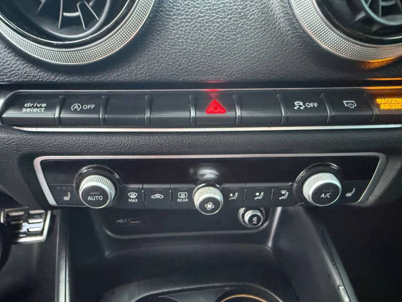 2019 Audi A3 Titanium 40 TFSI