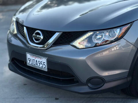 2017 Nissan Rogue Sport SV