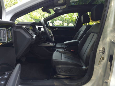 2026 Audi Q4 e-tron quattro Premium 55
