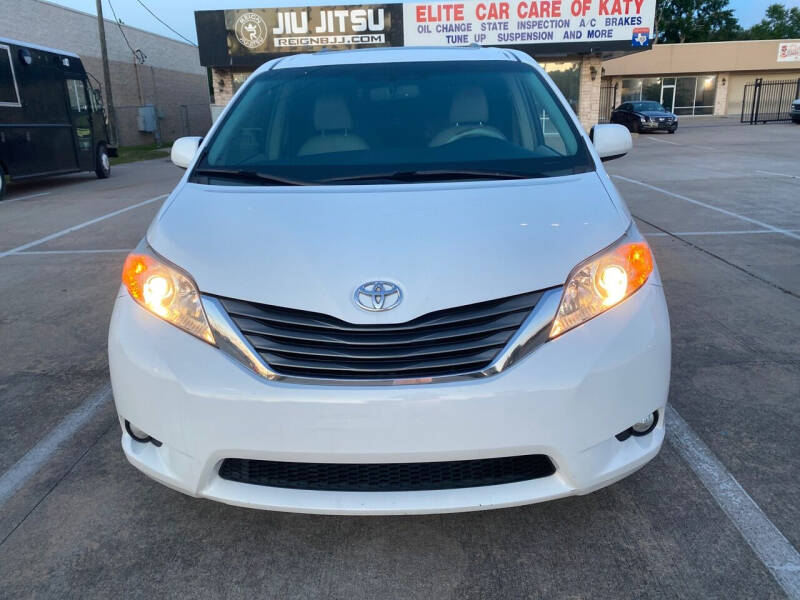 2013 Toyota Sienna for sale at Houston Auto Gallery in Katy TX
