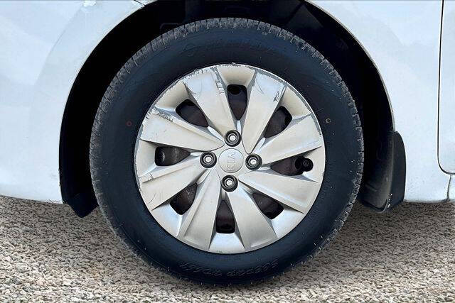 2018 Kia Rio 5-Door LX