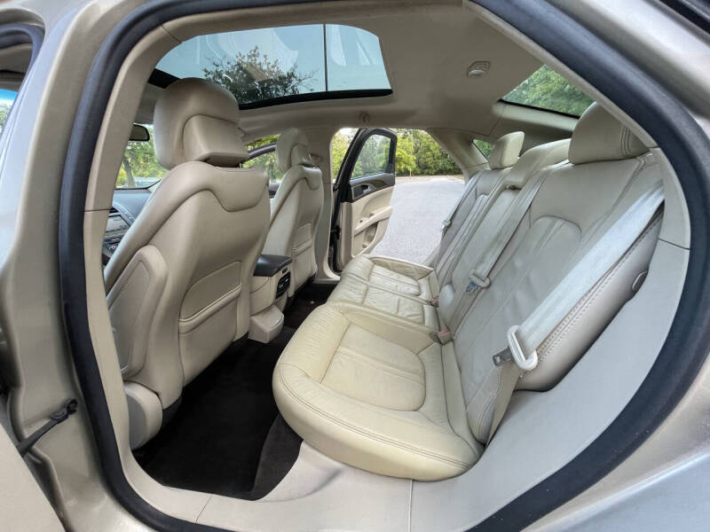 2017 Lincoln MKZ Select