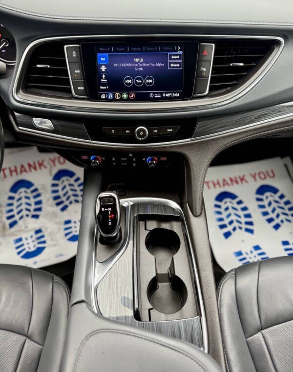 2021 Buick Enclave Essence