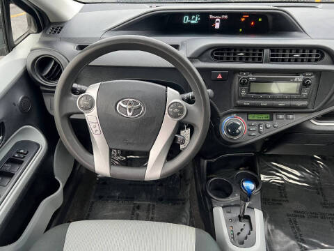 2014 Toyota Prius c Two