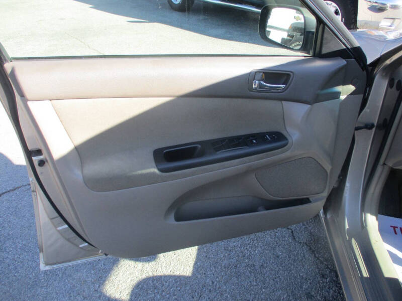 2006 Toyota Camry LE