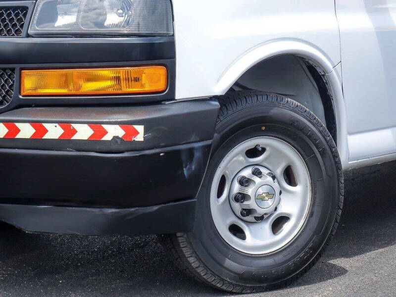 2023 Chevrolet Express 2500