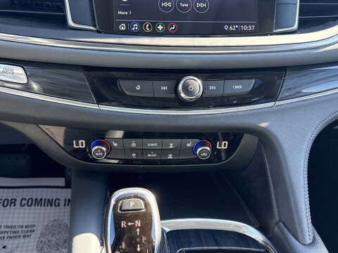 2021 Buick Enclave Essence